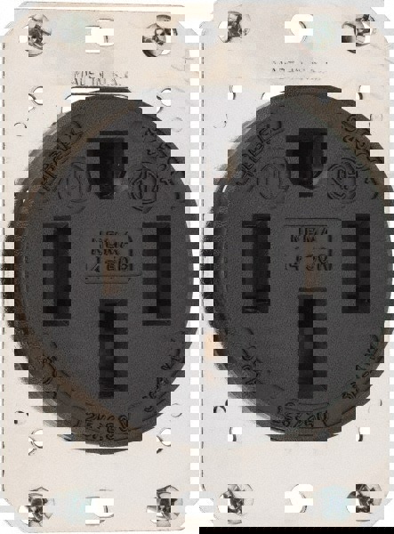 Straight Blade Single Receptacle: NEMA 14-50R, 50 Amps, Self-Grounding